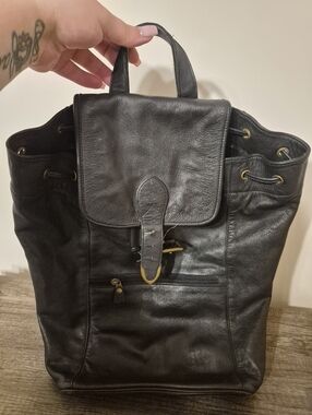 LARGE Vintage Virginia Slims Wear Made In Korea Leather Backpack